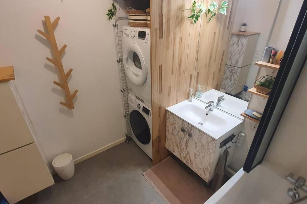 Appartement T3 A Saint-Denis Exterior photo