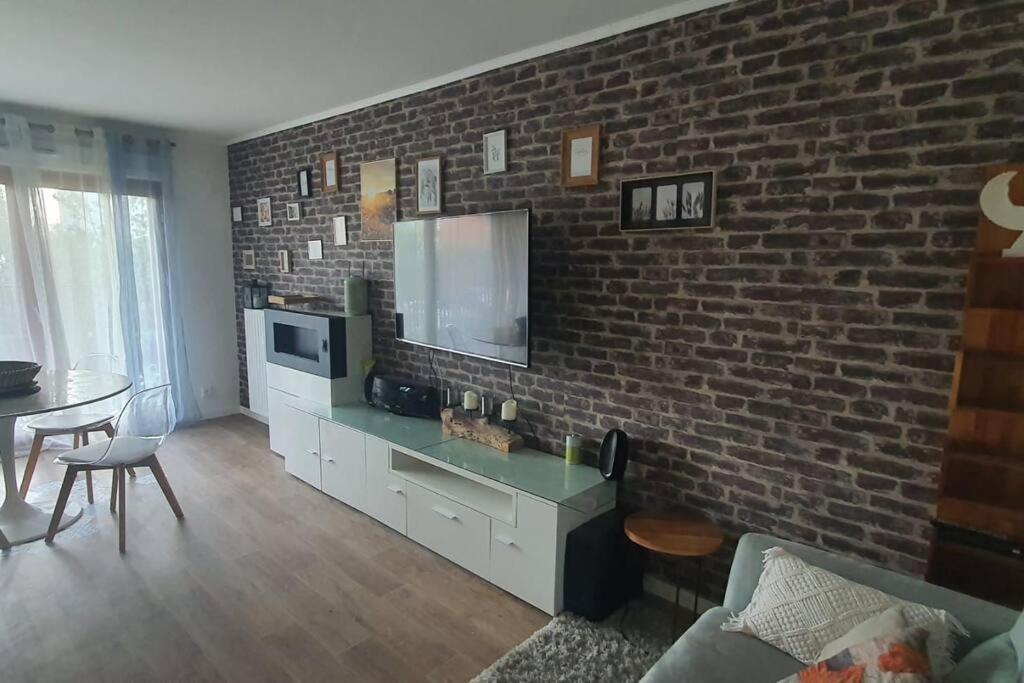 Appartement T3 A Saint-Denis Exterior photo